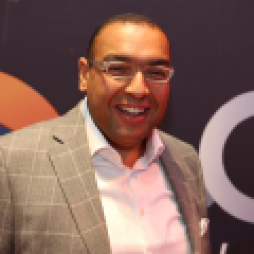 Ayman Van Bregt
